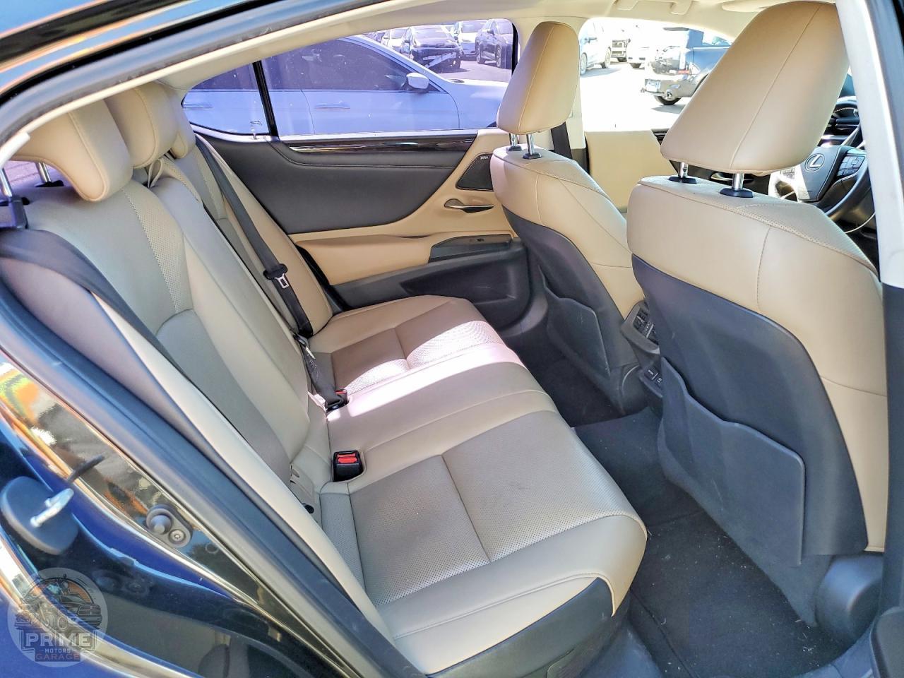 2020 LEXUS ES — фото 10