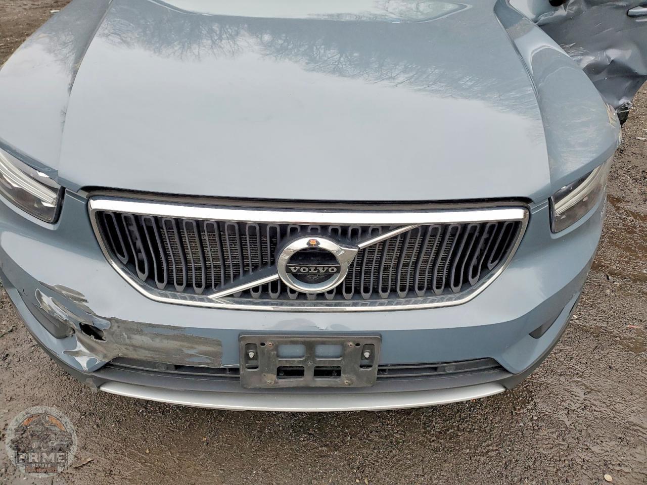 2020 VOLVO XC40 — фото 12