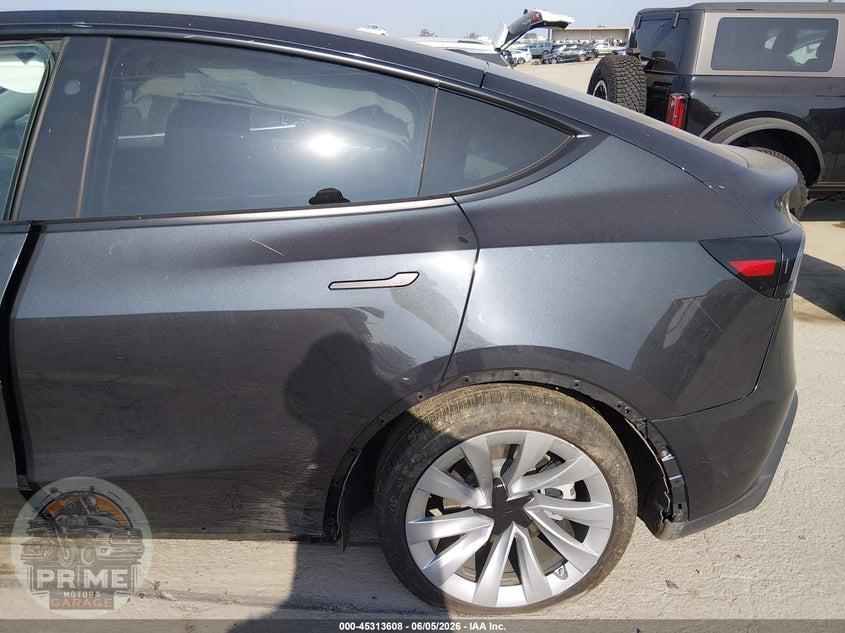 2026 TESLA MODEL Y PREMIUM REAR-WHEEL DRIVE/REAR-WHEEL DRIVE — фото 6