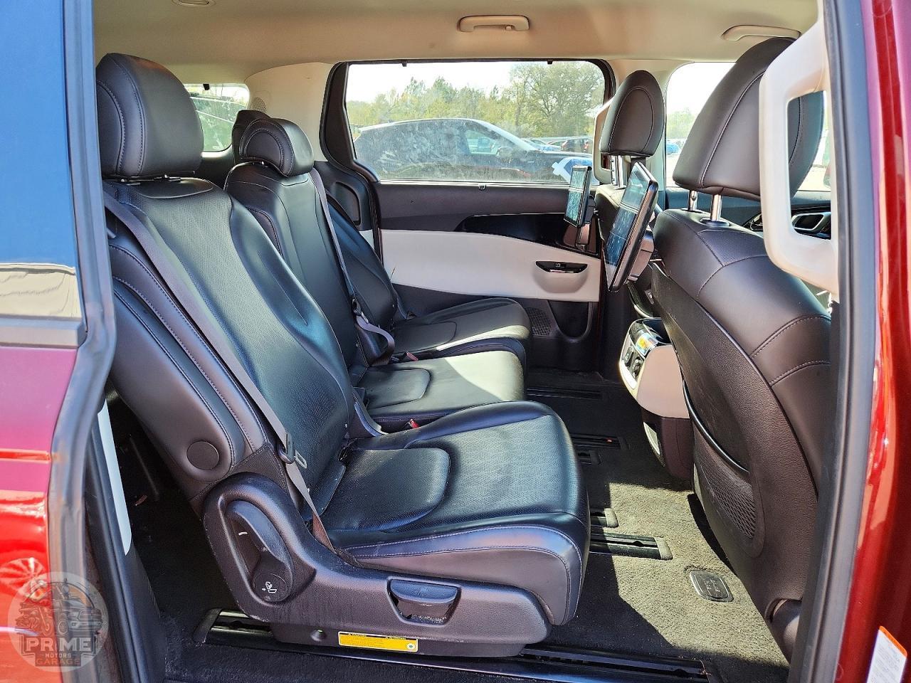 2022 KIA CARNIVAL — фото 11