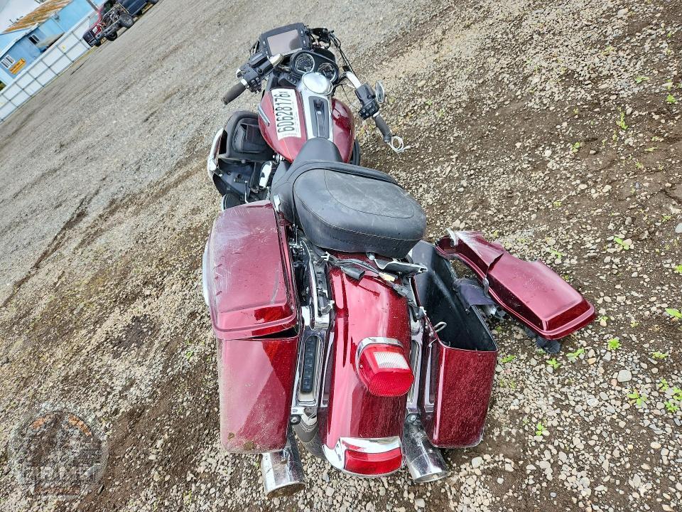 2016 HARLEY-DAVIDSON FLTRU (ROAD GLIDE ULTRA) — фото 4