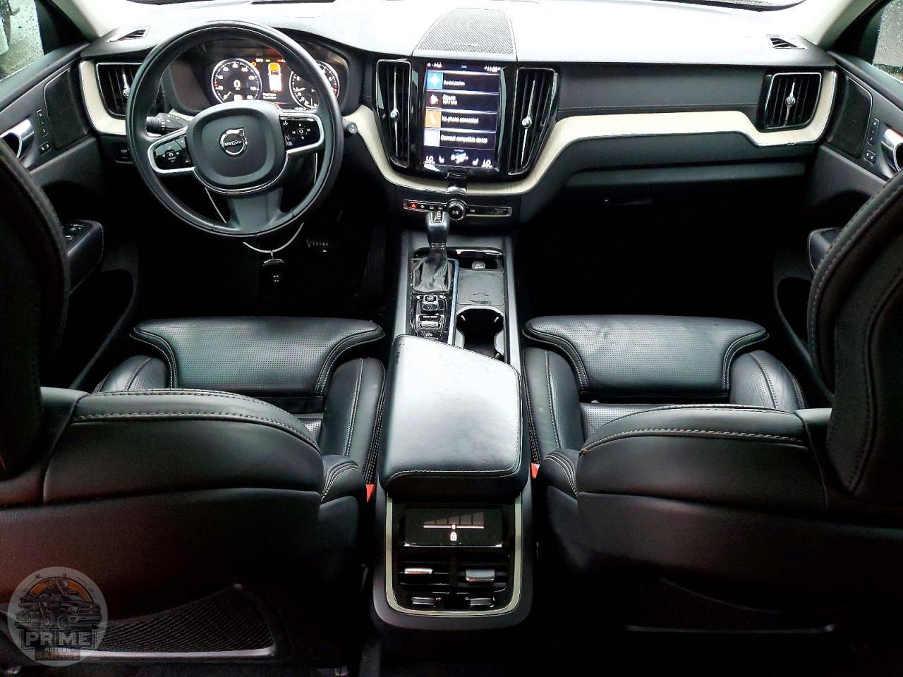 2021 VOLVO XC60 — фото 8