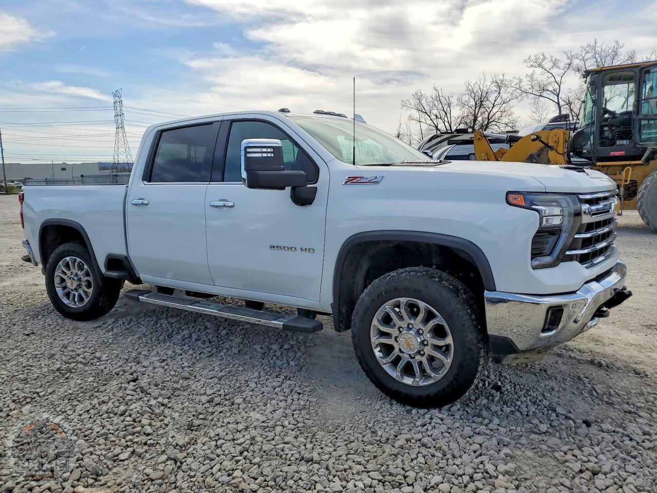 2025 CHEVROLET SILVERADO — фото 4