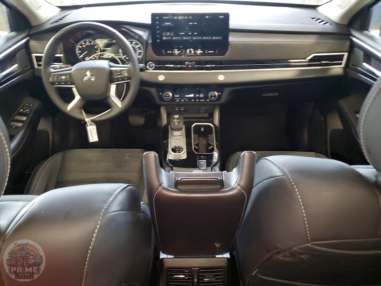 2025 MITSUBISHI OUTLANDER — фото 23