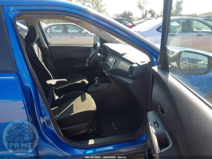 2025 NISSAN KICKS PLAY S — фото 5