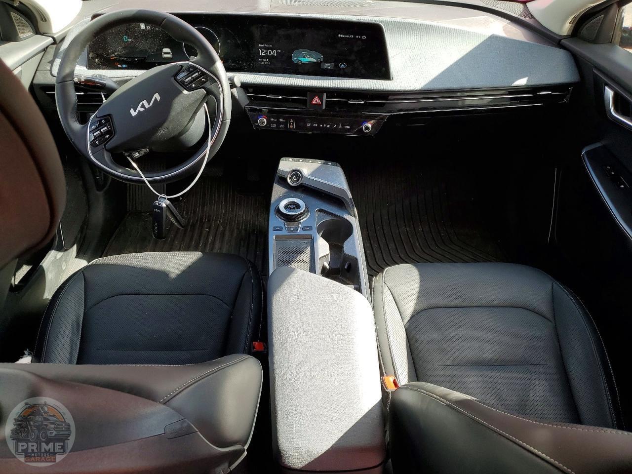 2022 KIA EV6 — фото 8