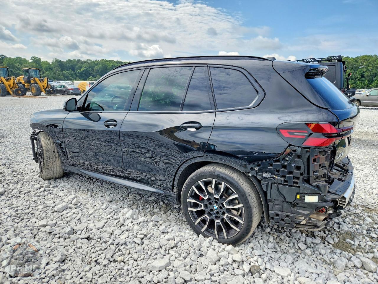2026 BMW X5 — фото 2