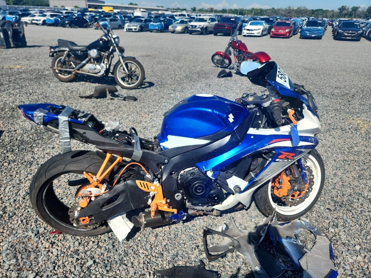 2008 SUZUKI GSX R750 — фото 1