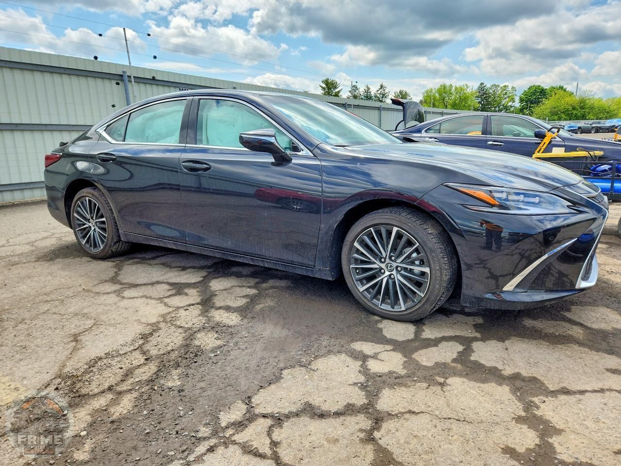 2025 LEXUS ES — фото 4