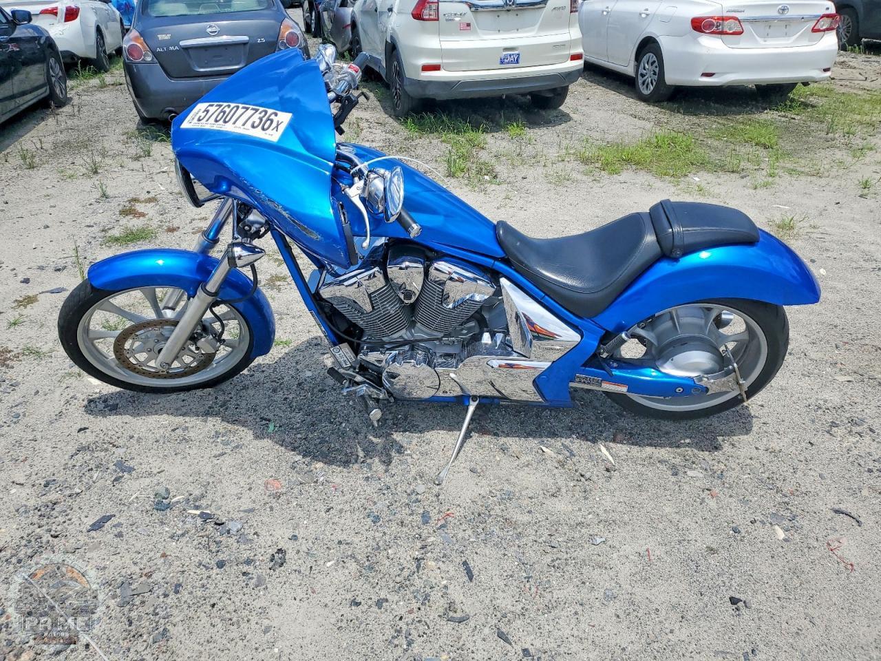 2012 HONDA VT1300 — фото 3