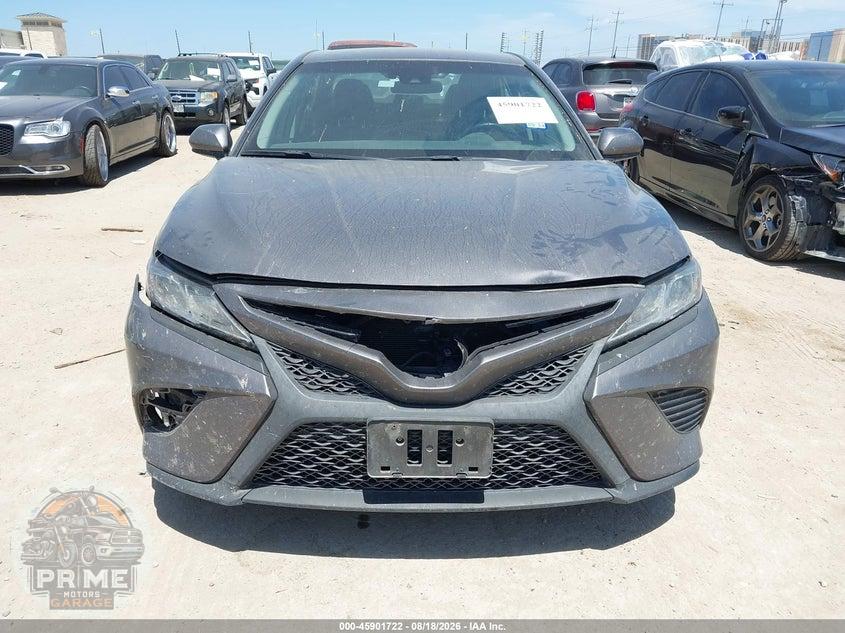 2018 TOYOTA CAMRY HYBRID SE — фото 12