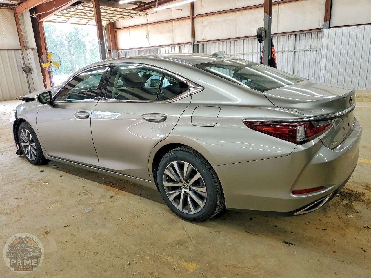 2020 LEXUS ES — фото 2