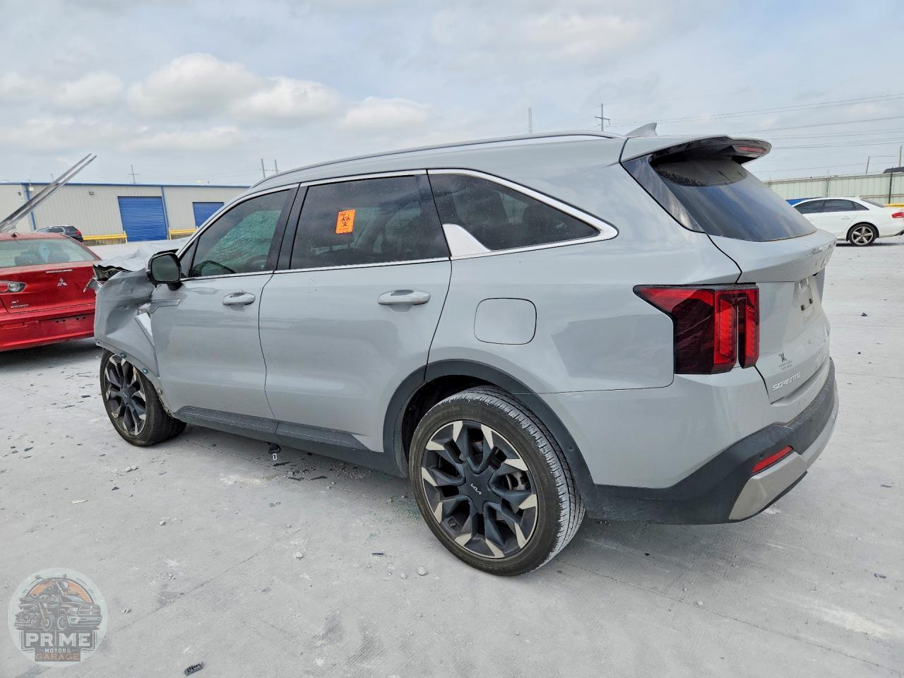 2024 KIA SORENTO — фото 5