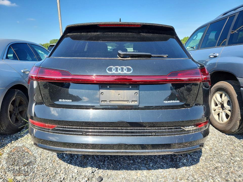 2021 AUDI E TRON — фото 6