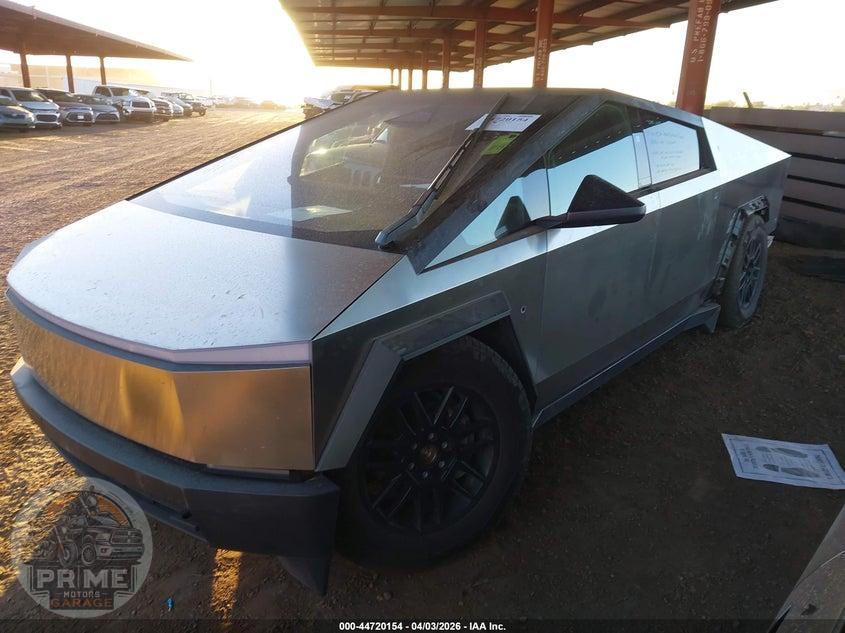 2025 TESLA CYBERTRUCK ALL-WHEEL DRIVE — фото 2