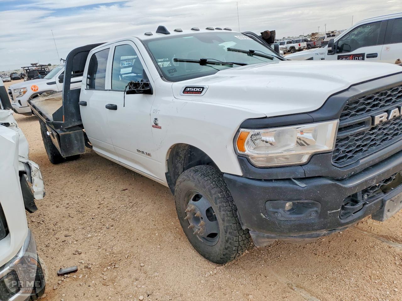 2022 RAM 3500 — фото 4