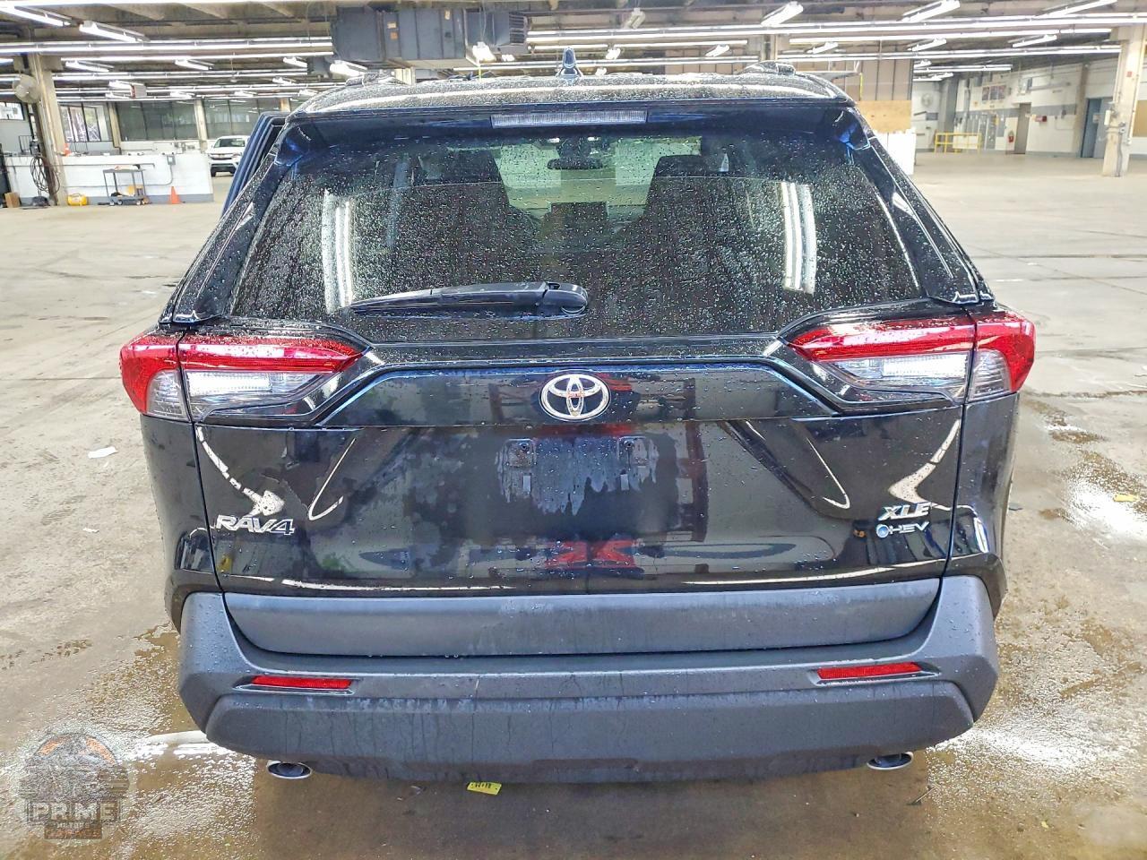 2025 TOYOTA RAV4 — фото 12