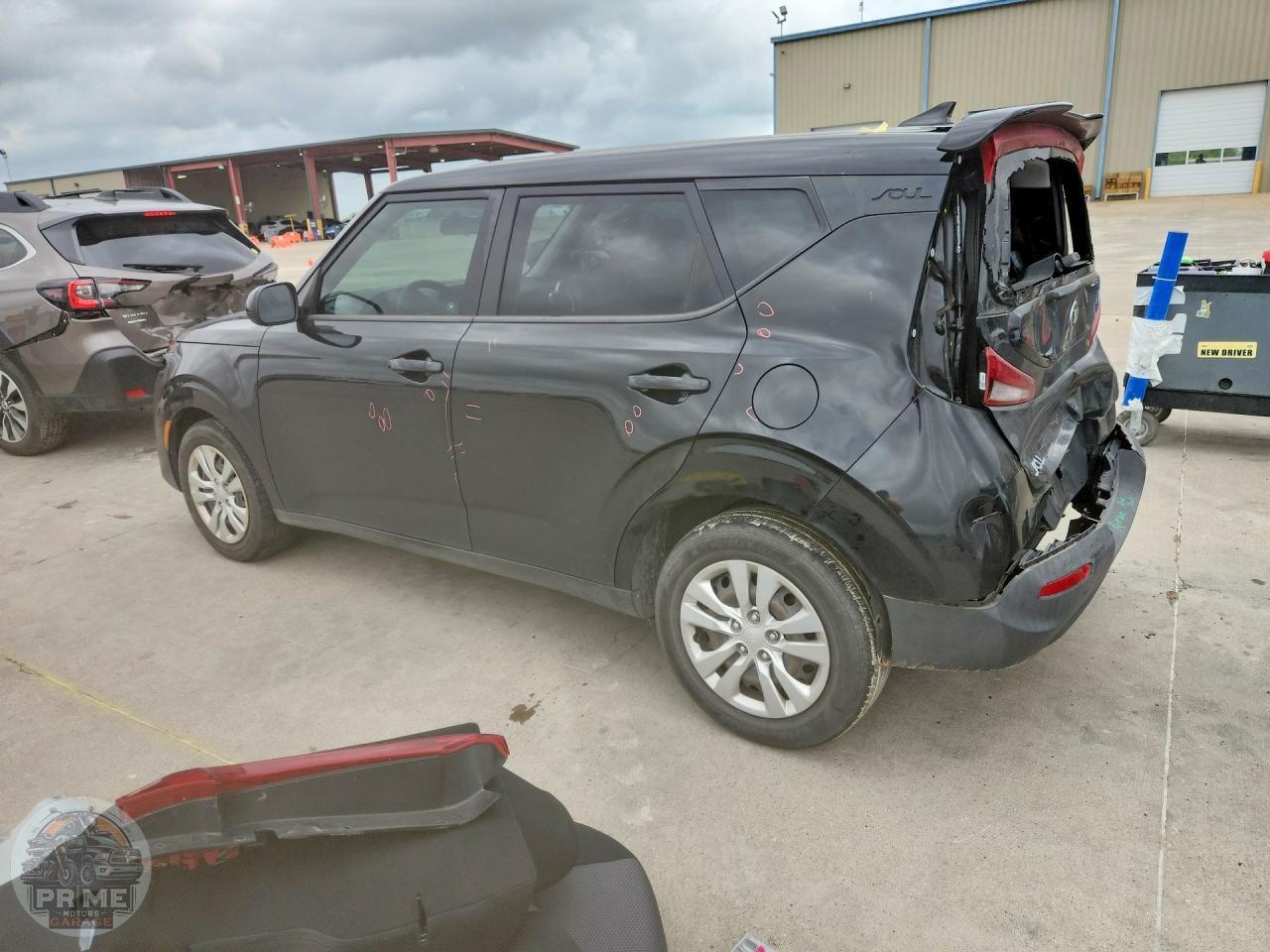 2021 KIA SOUL — фото 2