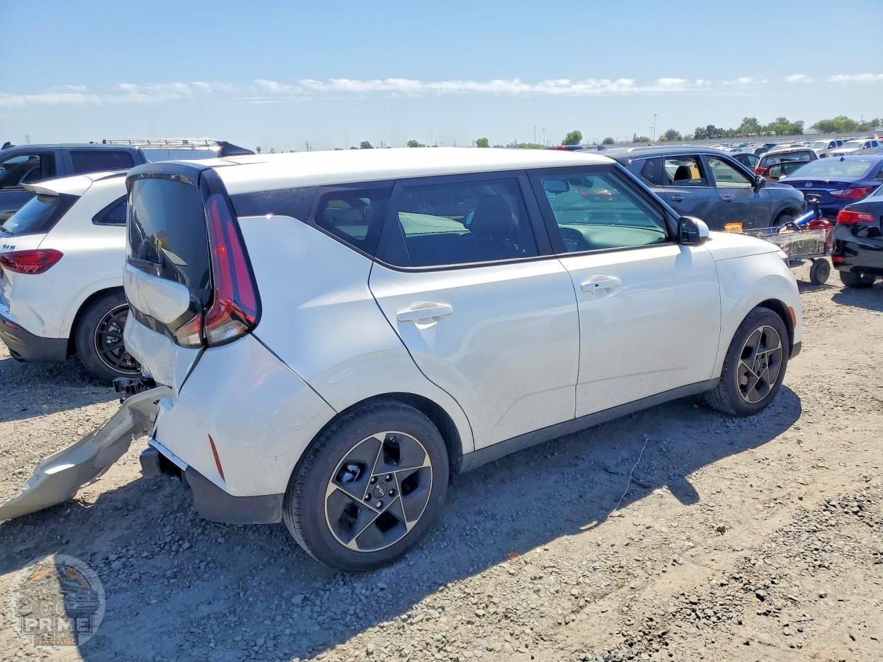 2025 KIA SOUL — фото 3