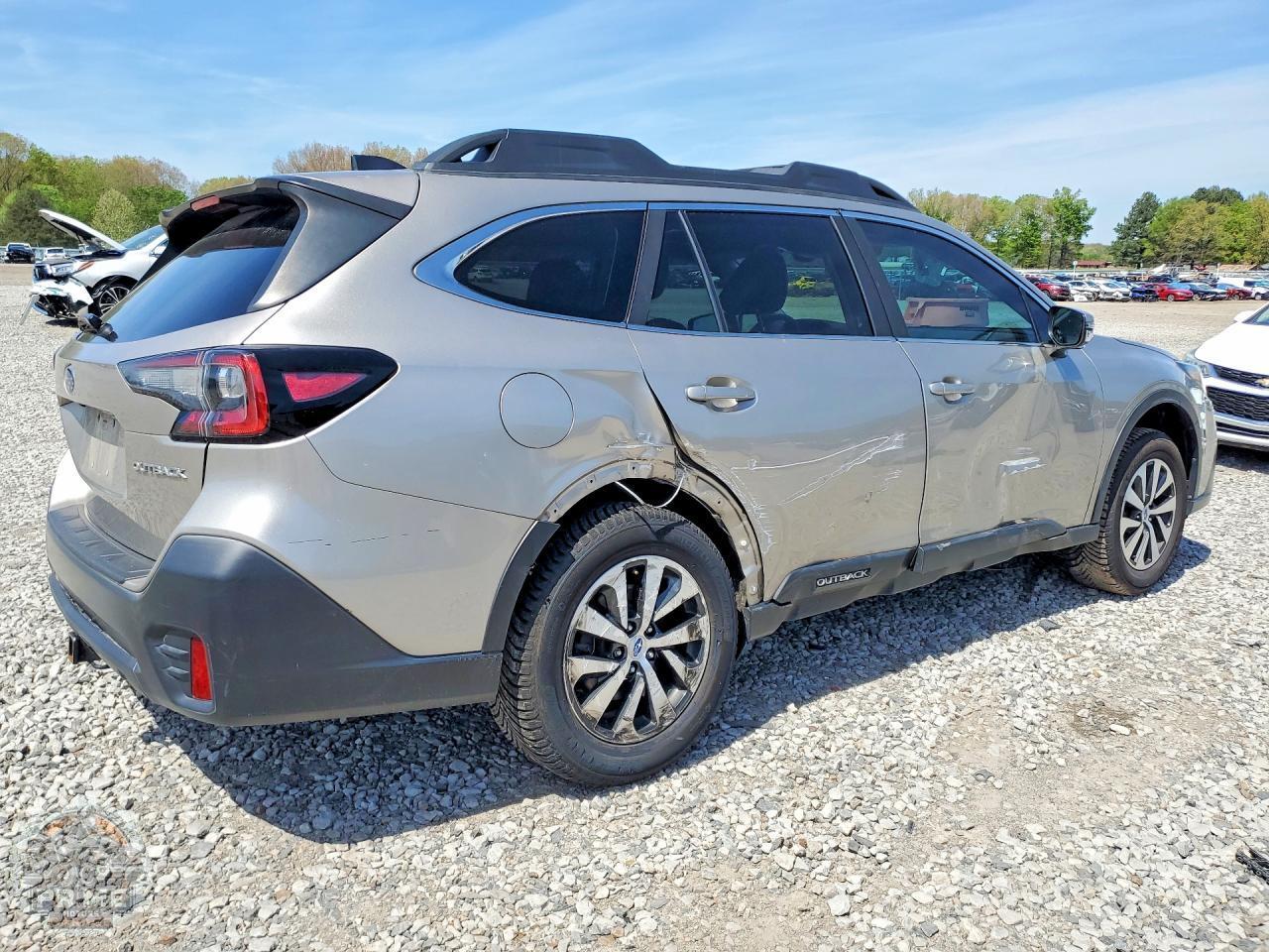 2020 SUBARU OUTBACK — фото 3