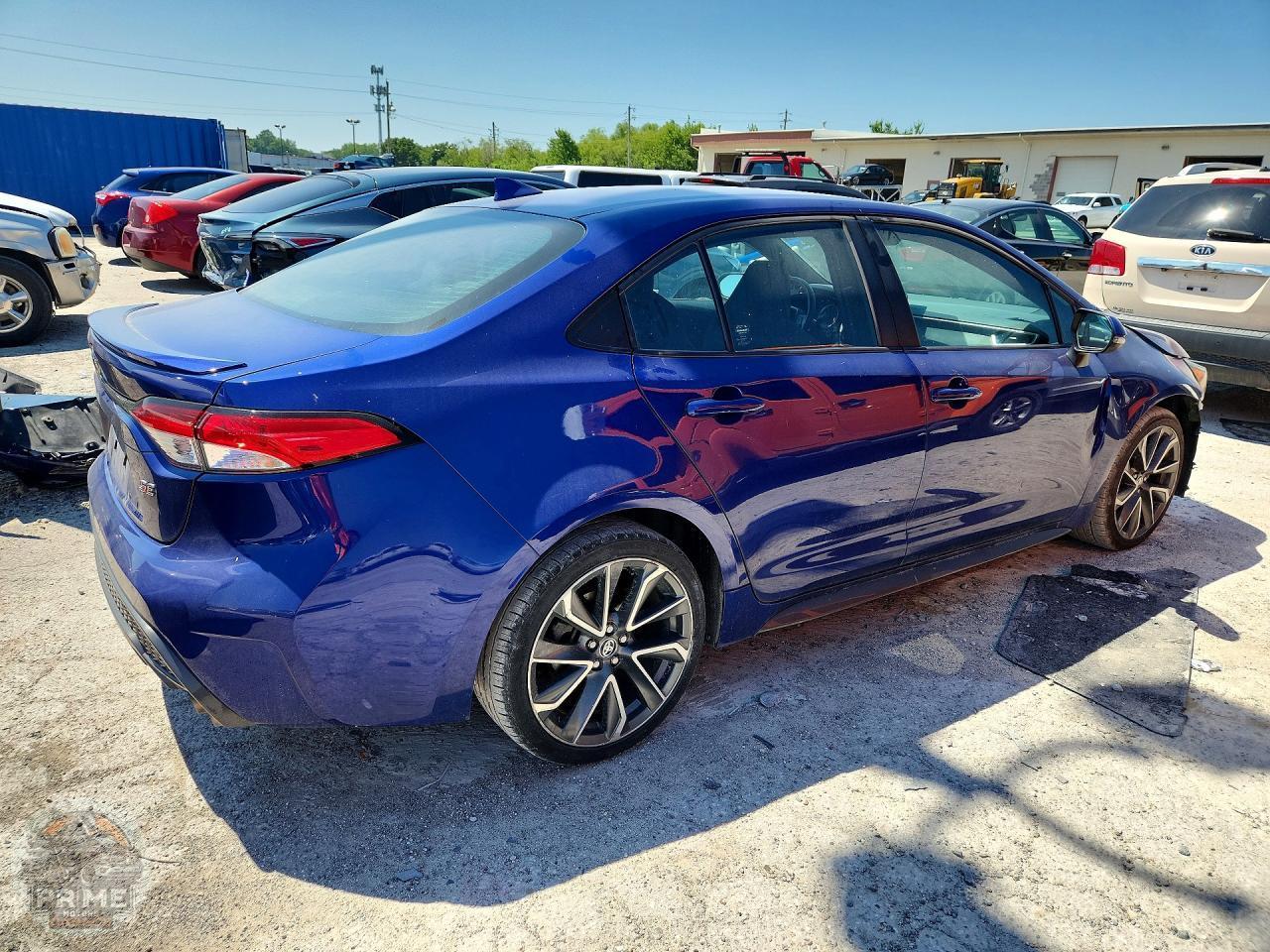 2021 TOYOTA COROLLA — фото 3