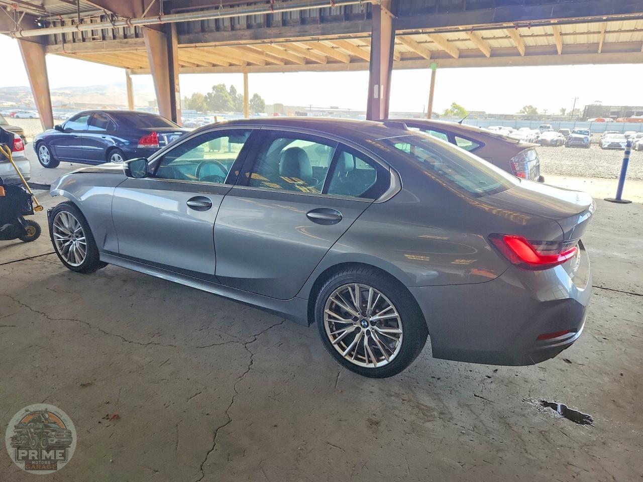 2024 BMW 3 SERIES — фото 2