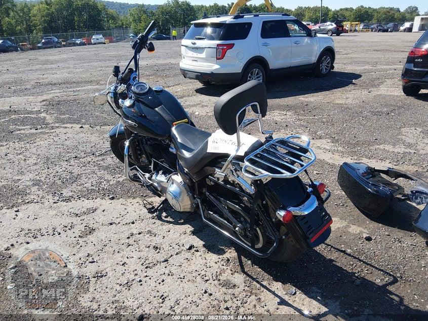 2021 HARLEY-DAVIDSON FLSL (SOFTAIL SLIM) — фото 3