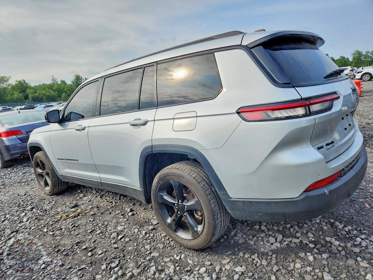 2023 JEEP GRAND CHEROKEE — фото 2