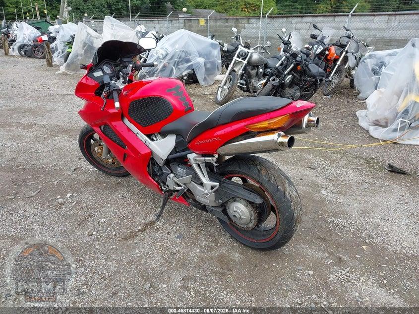 2002 HONDA VFR800 — фото 3