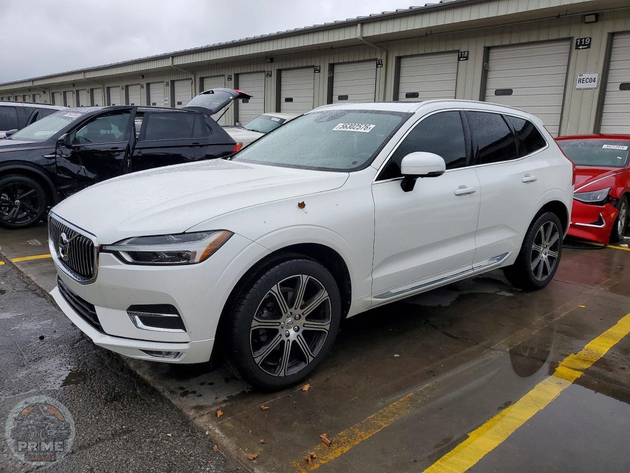 2021 VOLVO XC60 — фото 1