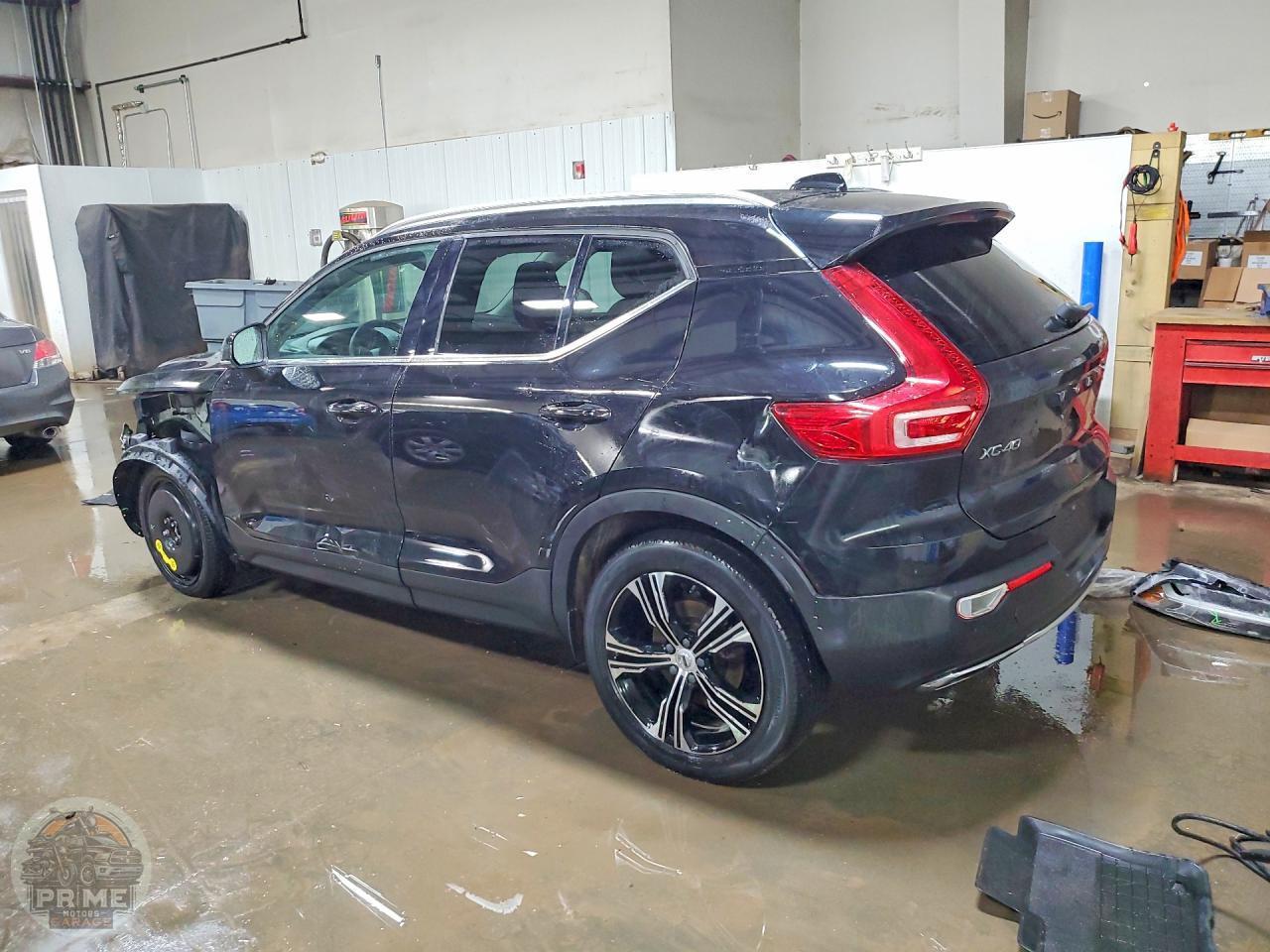 2020 VOLVO XC40 — фото 2
