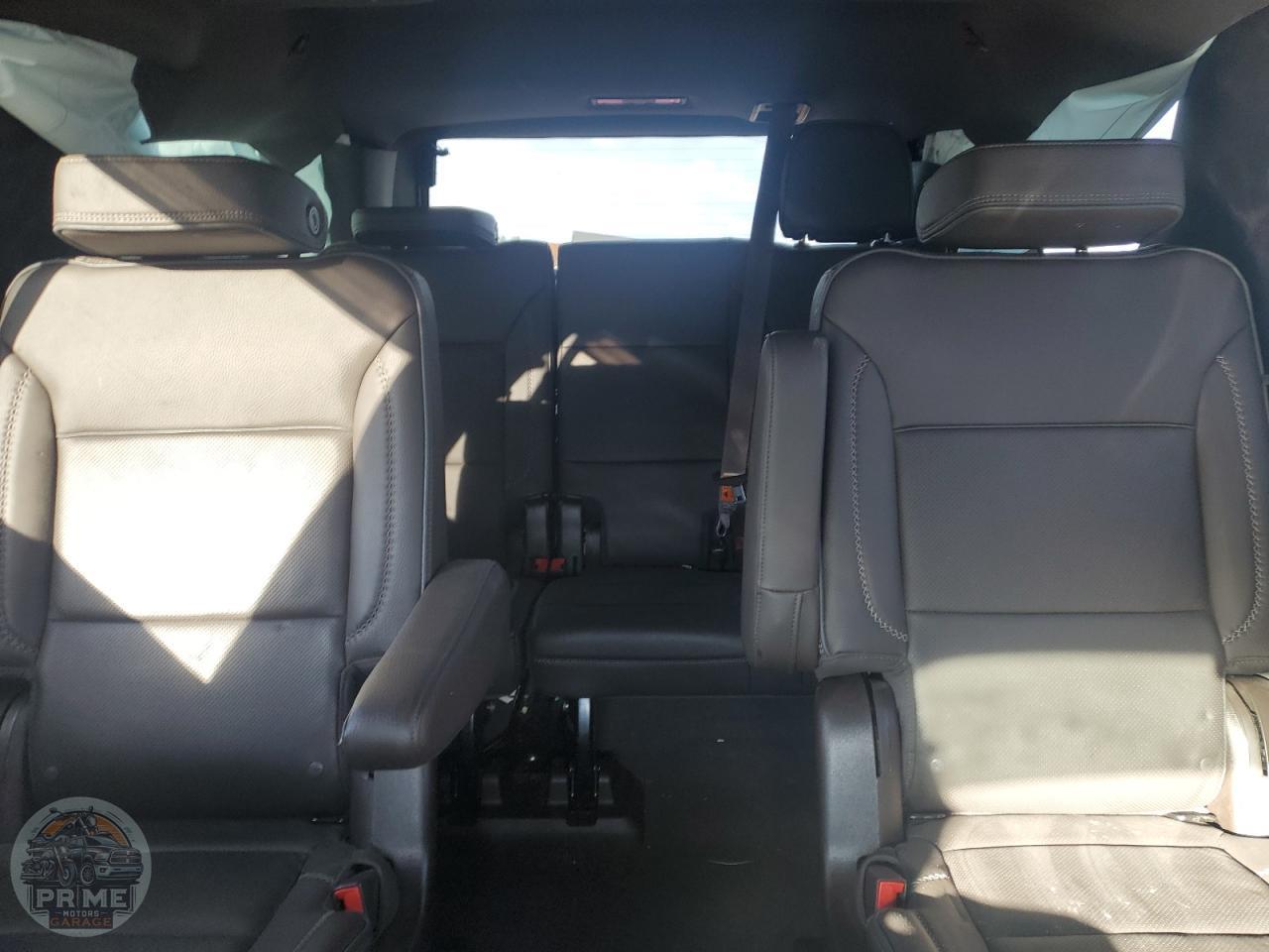 2022 GMC YUKON — фото 10