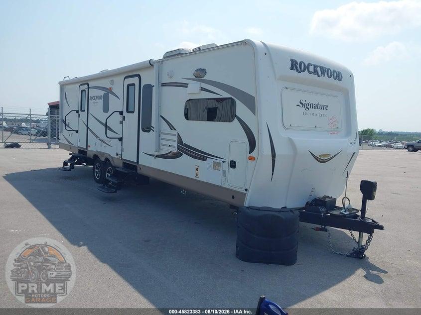 2017 ROCKWOOD SIGNATURE ULTRA LITE — фото 1