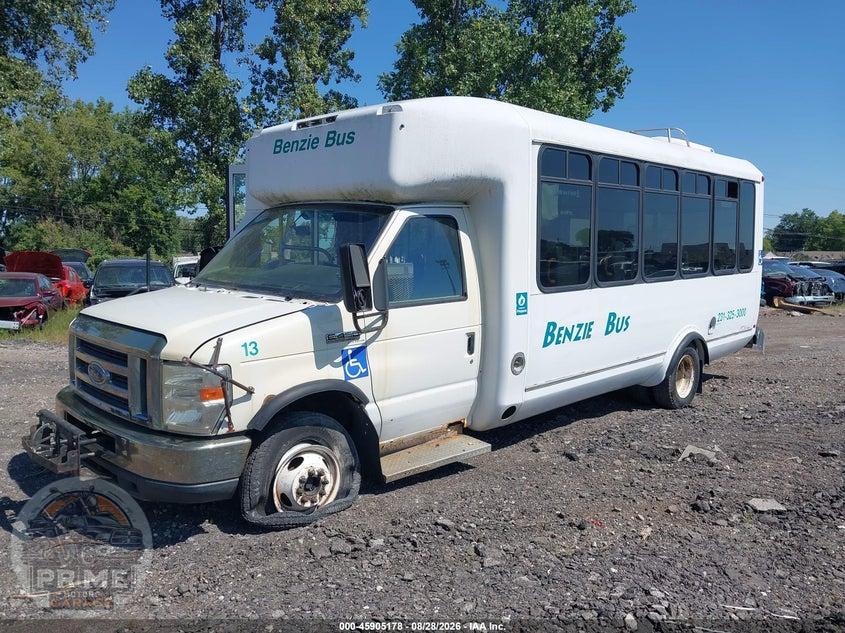 2011 FORD E-450 CUTAWAY — фото 2