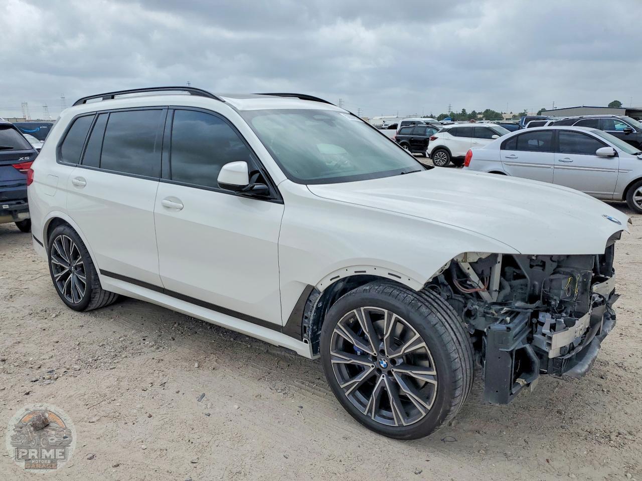 2021 BMW X7 — фото 4