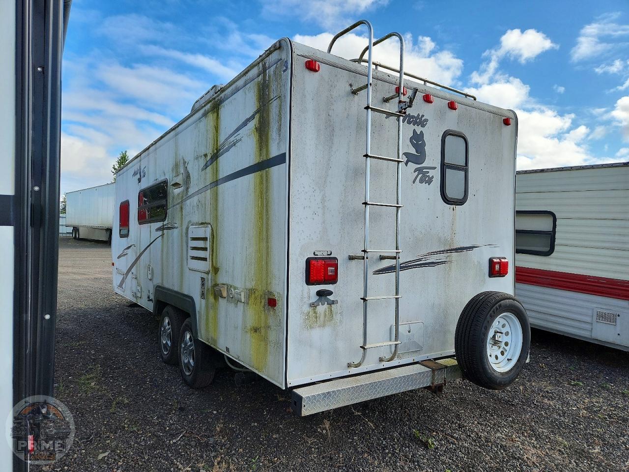 2004 ARCTIC FOX TRAILERS — фото 9