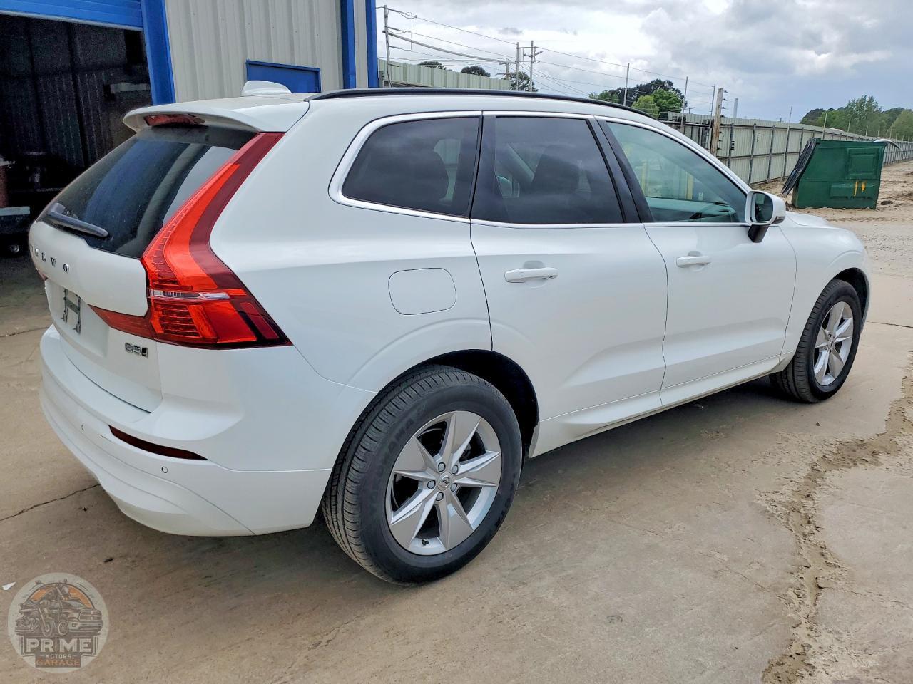 2022 VOLVO XC60 — фото 3