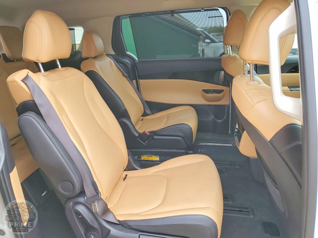 2023 KIA CARNIVAL — фото 11