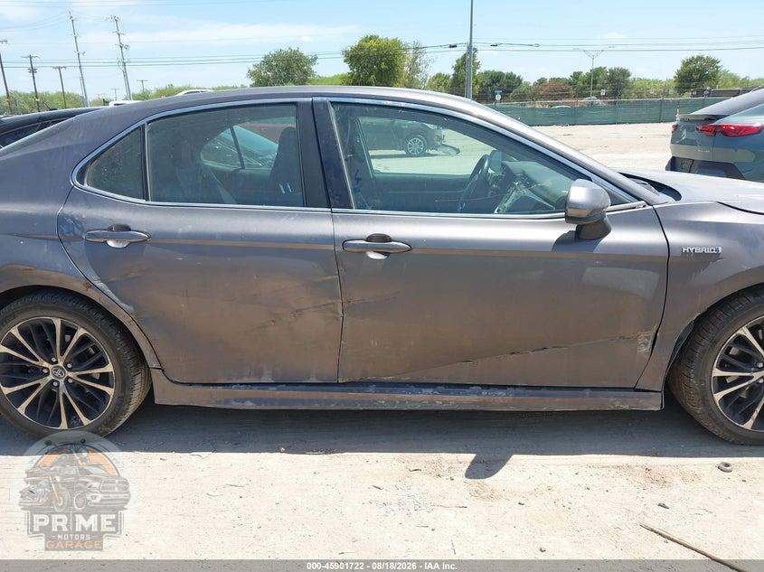 2018 TOYOTA CAMRY HYBRID SE — фото 13