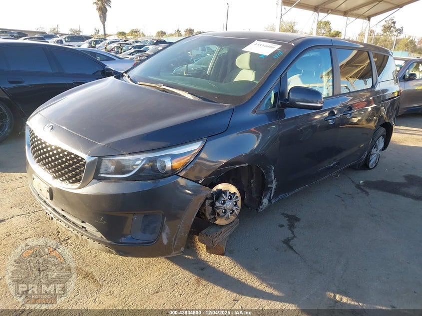 2017 KIA SEDONA LX — фото 2