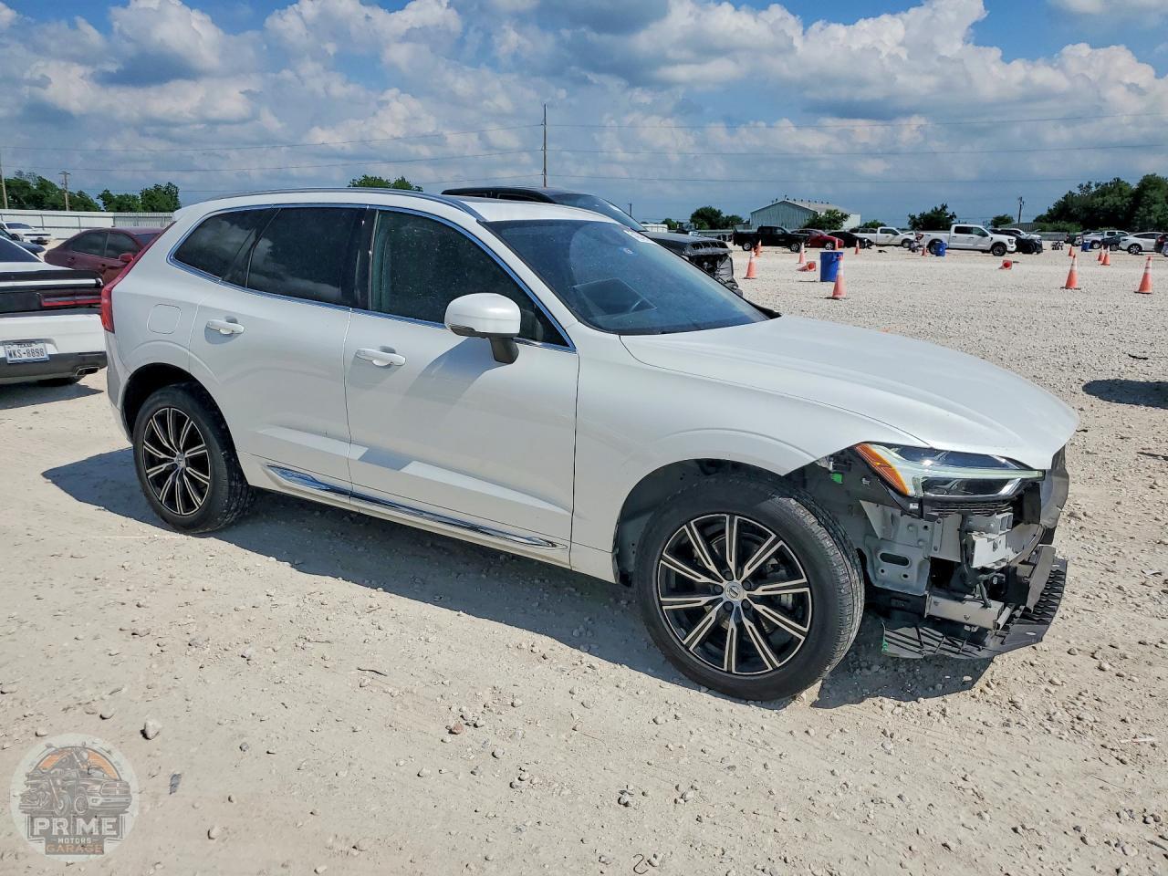 2020 VOLVO XC60 — фото 4