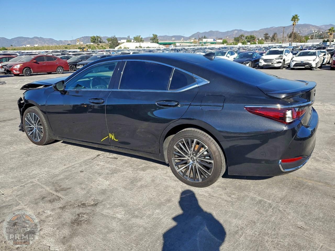 2024 LEXUS ES — фото 2