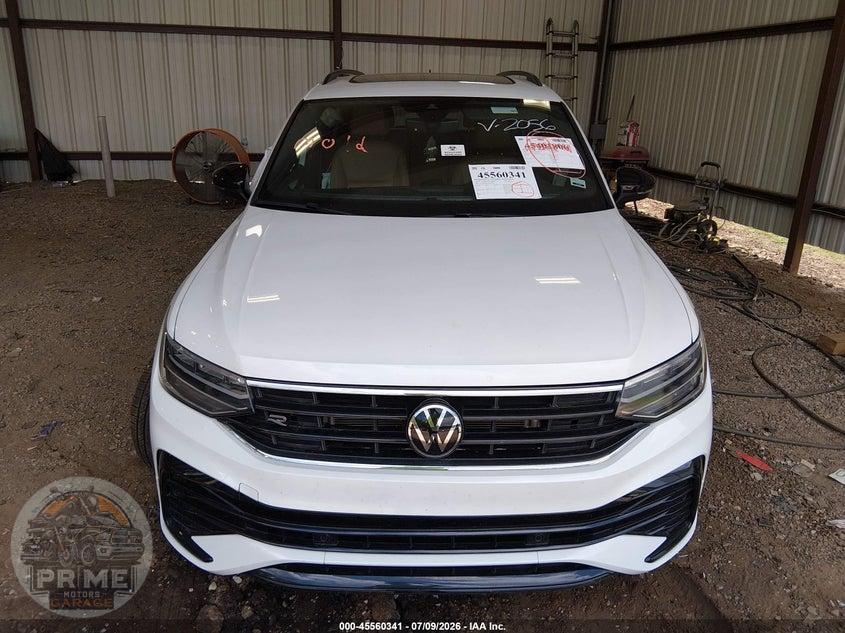 2024 VOLKSWAGEN TIGUAN 2.0T SE R-LINE BLACK — фото 12