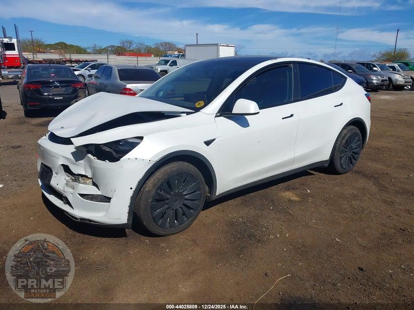 2022 TESLA MODEL Y LONG RANGE DUAL MOTOR ALL-WHEEL DRIVE — фото 2
