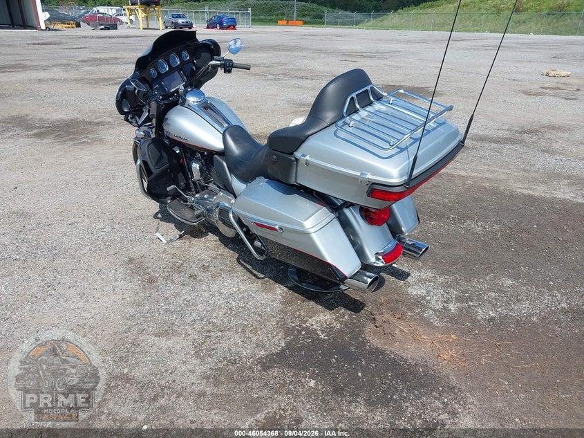 2015 HARLEY-DAVIDSON FLHTKL (ULTRA LIMITED LOW) ULTRA LIMITED LOW — фото 3
