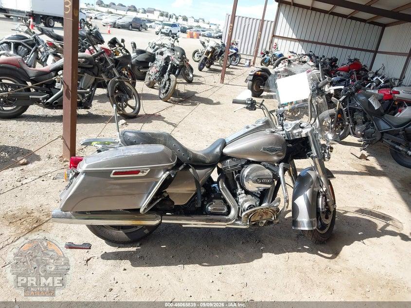 2016 HARLEY-DAVIDSON FLHR (ROAD KING) ROAD KING — фото 12