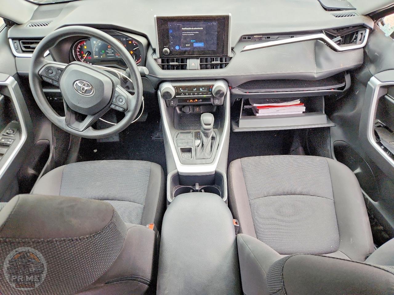 2025 TOYOTA RAV4 — фото 8