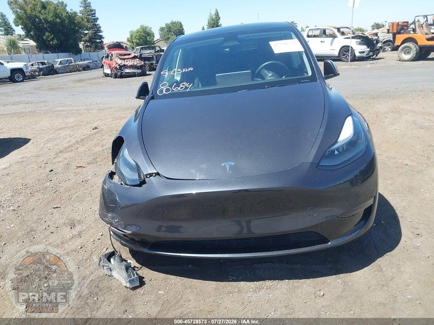 2024 TESLA MODEL Y LONG RANGE DUAL MOTOR ALL-WHEEL DRIVE — фото 12