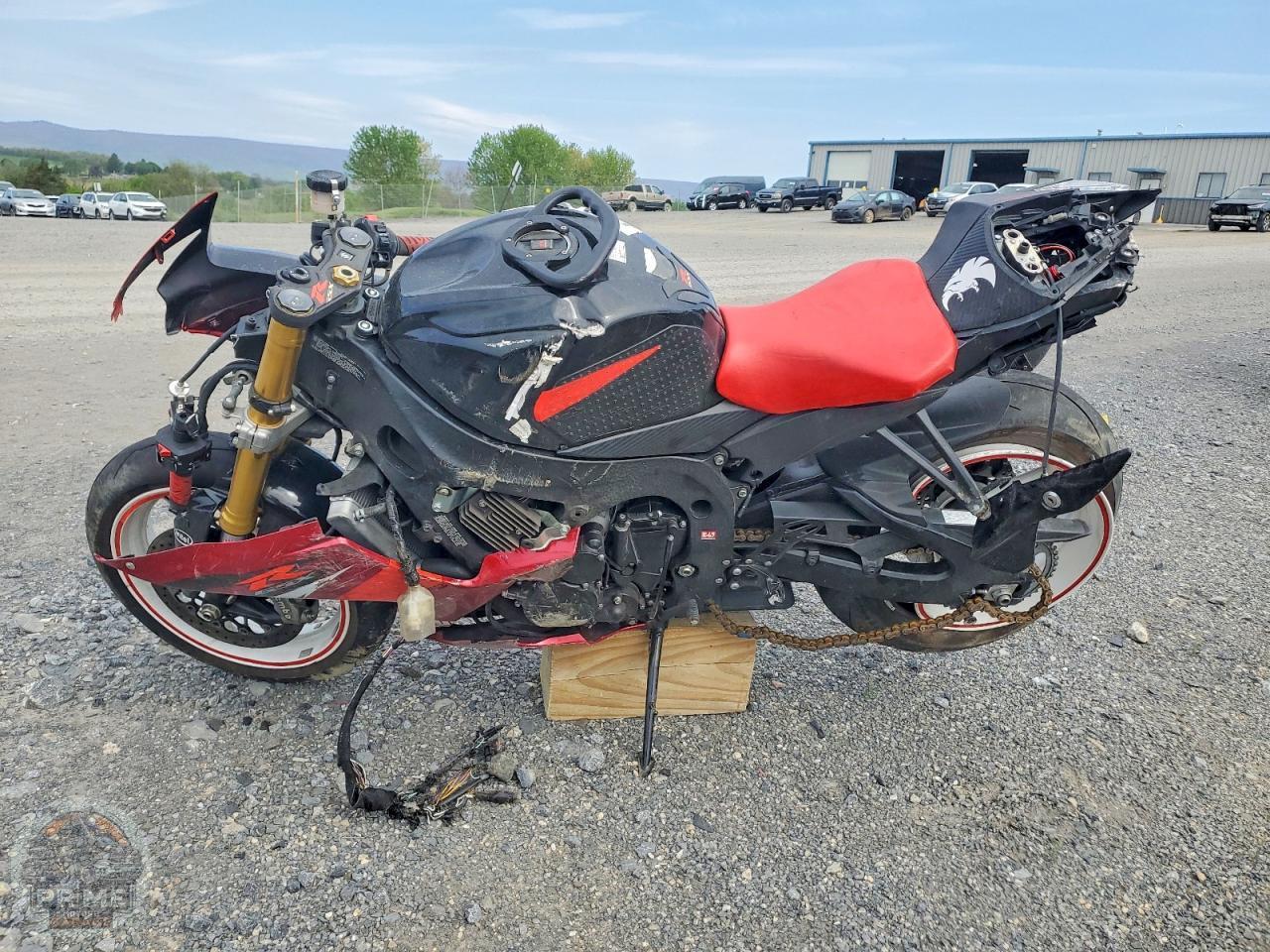 2018 SUZUKI GSX R750 — фото 3