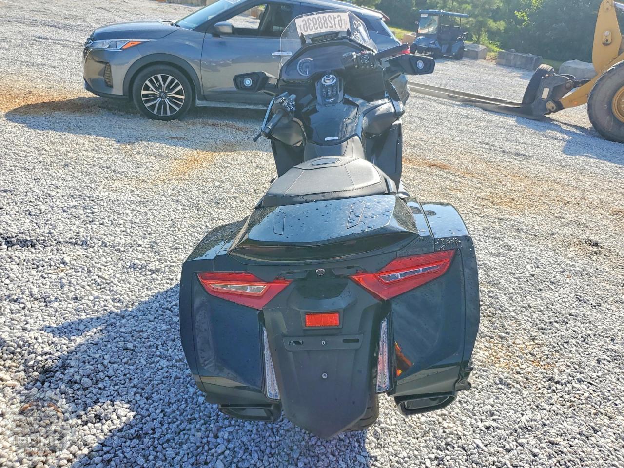 2019 HONDA GL1800 — фото 4